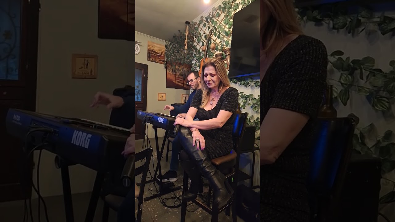 Χιονάνθρωπος....!Ερμηνεία:Fani Stampouli (Live....)
