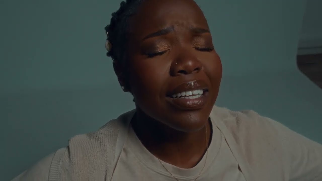 Stellia Koumba - Trouvera-t-il la foi ? - Clip officiel