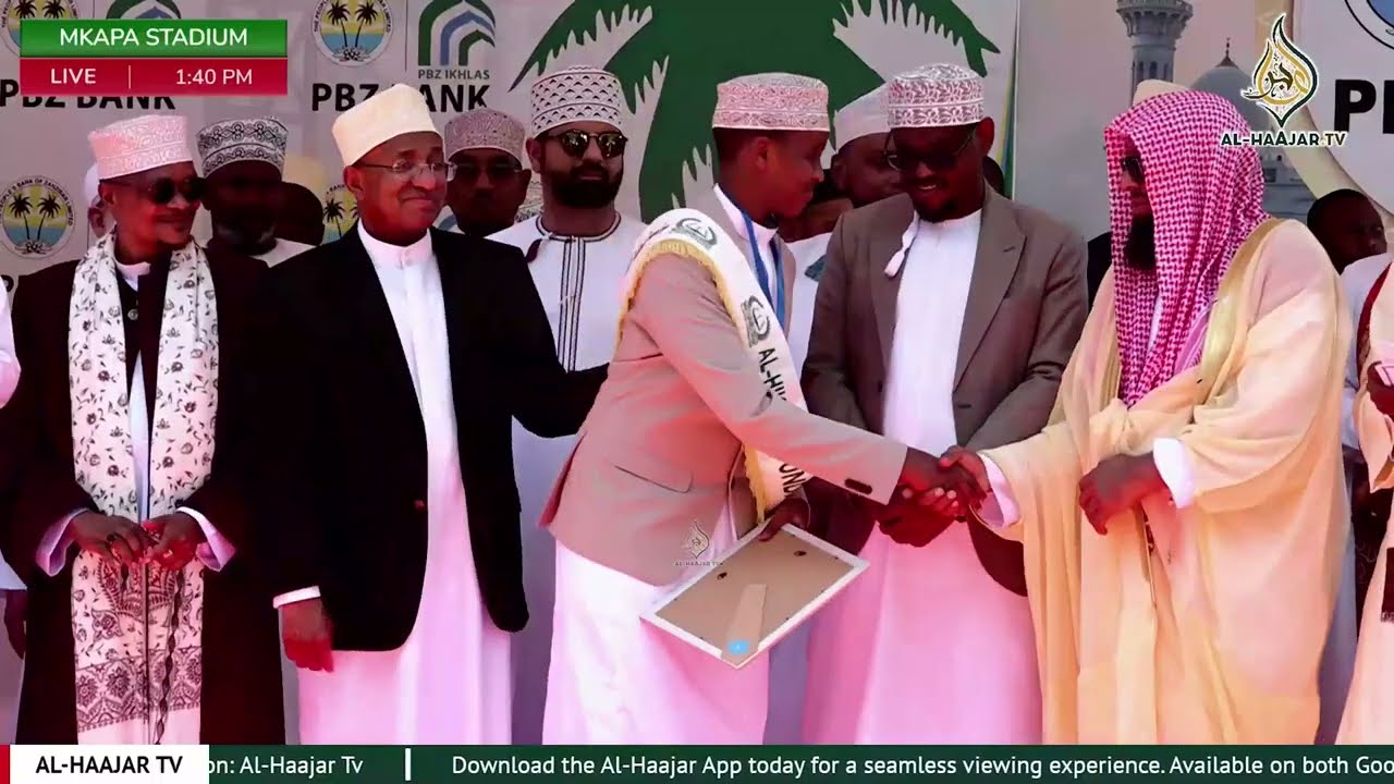 MSHIRIKI MDOGO KUTOKA UGANDA AIBUKA MSHINDI WA KWANZA WA MASHINDANO YA QUR'AN ULIMWENGUNI