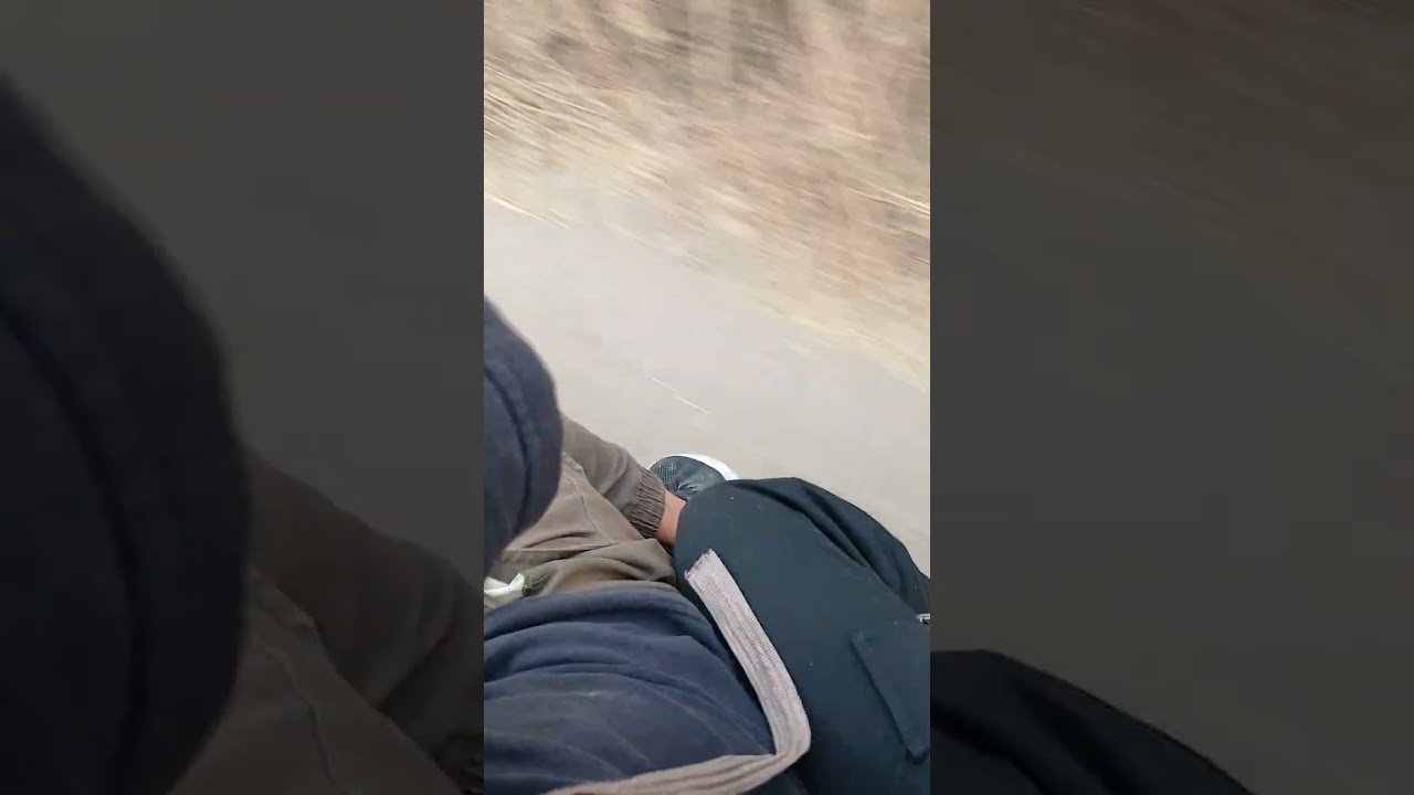Subió una camioneta y estaban extraños, tronks siempre justificando las acciones de los humanos  