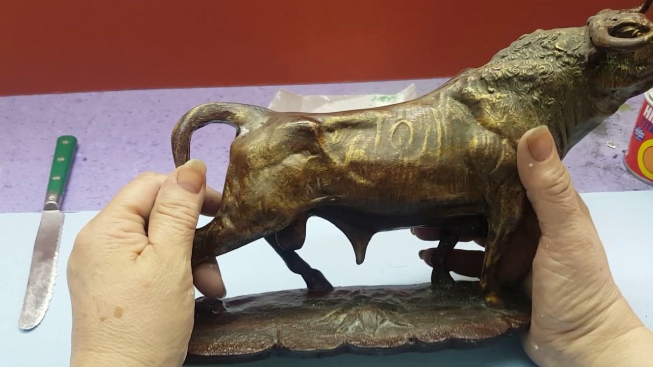 Pintura efecto bronce rojizo.