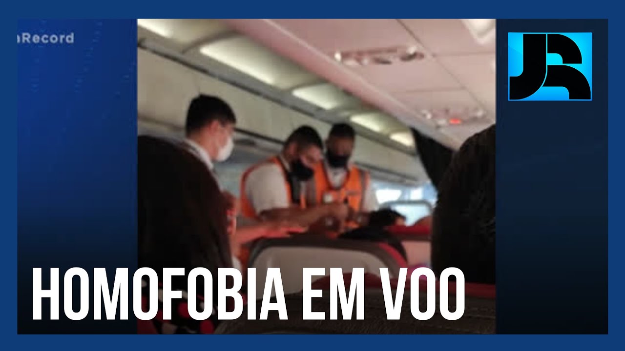 Passageiro é retirado de voo após ofensas homofóbicas contra comissários