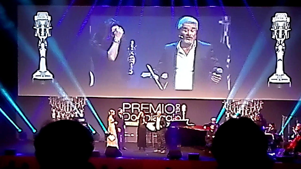 Premio a Barbara De Bortoli (ritira Laura Boccanera) al Gran Premio del Doppiaggio 2017 a Roma