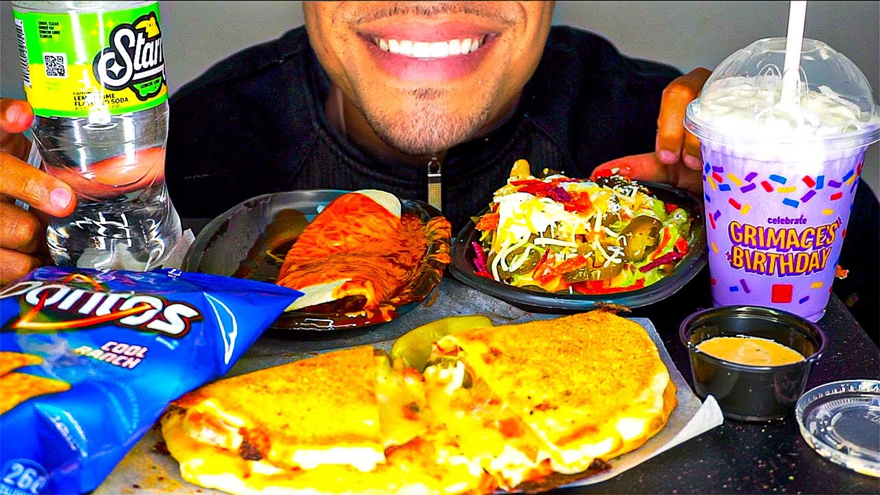 TRYING NEW FAST FOOD ITEMS 2023 | MCDONALD'S TACO BELL PAPA JOHN'S MUKBANG EATING ASMR GRIMACE SHAKE