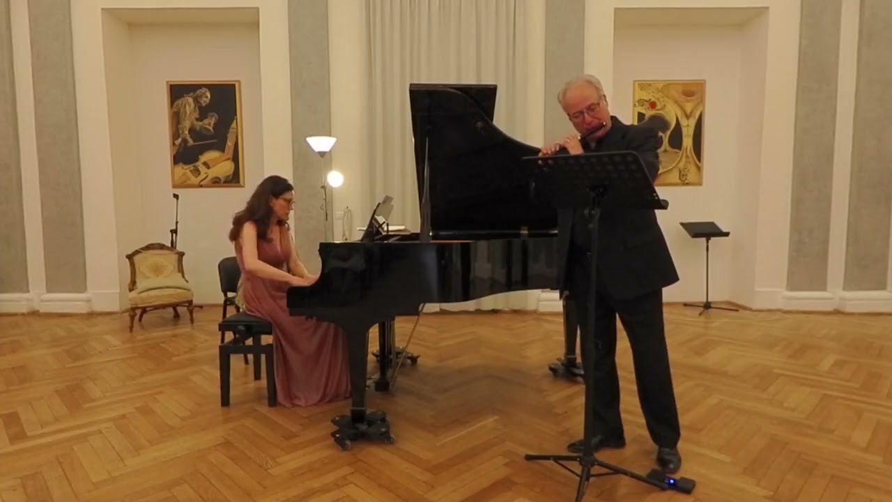 Amanda Harberg: Air de Cour  for piccolo and piano