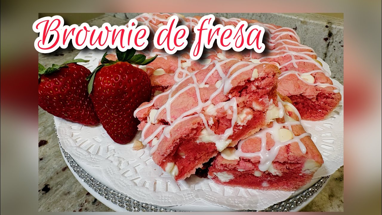 Brownie de fresa 🍓 suave, jugoso y perfecto para San Valentín