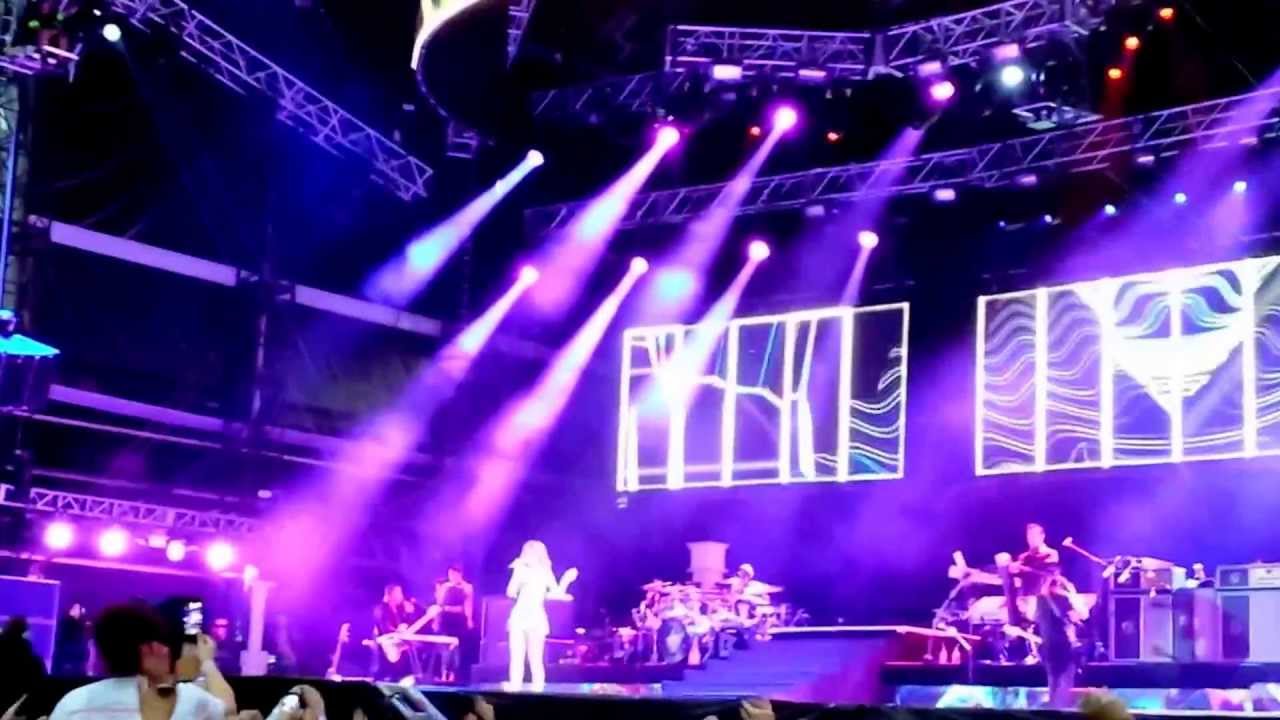 RIHANNA DUBLIN 2013 @THE AVIVA  WE FOUND LOVE, S&M,ONLY GIRL IN THE WORLD