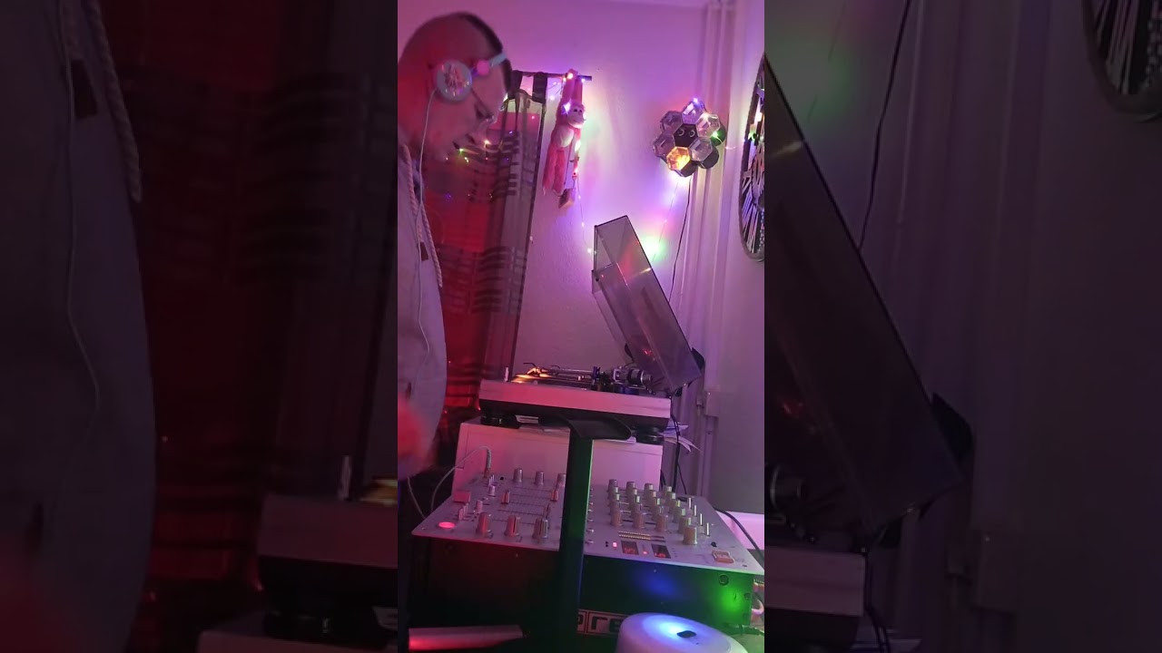DJ.m.kelly