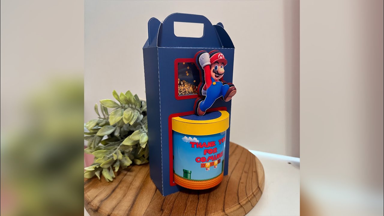 Tall Gabble Box with Pringle, Favor box and candy, Candy box and Pringle, Goody box, candy box