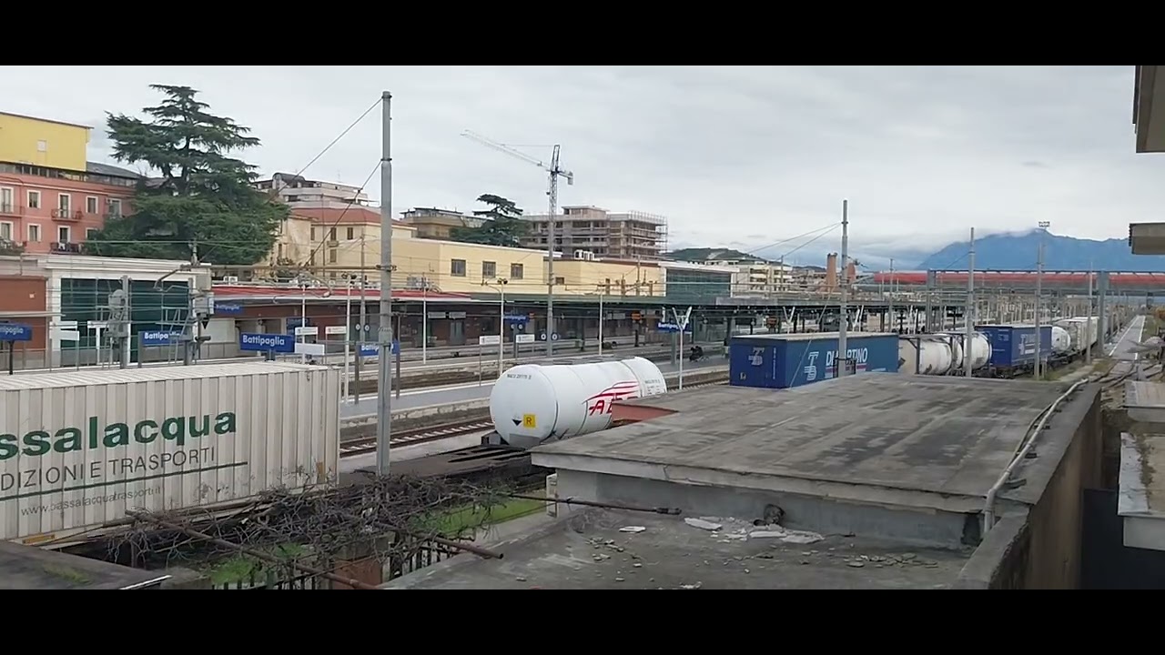 TCS Villa San Giovanni Bolano-Milano Smistamento in partenza dallo scalo merci di Battipaglia.
