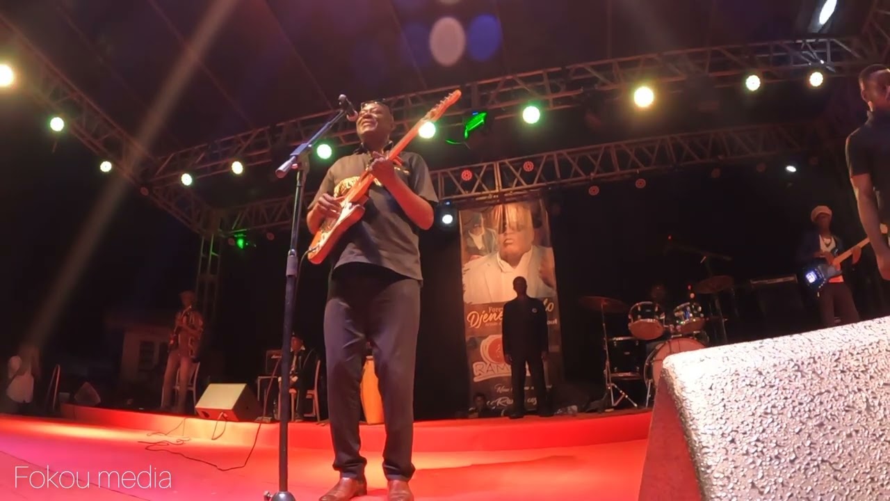 🇨🇲 manulo et ngoye jeka live a la veillee de djene djento ce 21 janvier 2023 a douala akwa.