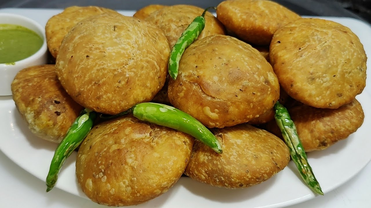 हलवाई स्टाइल फूली-फूली प्याज़ की कचोरी बनाने की विधि | Kachori Recipe | Pyaz ki Kachori | Chef Ashok