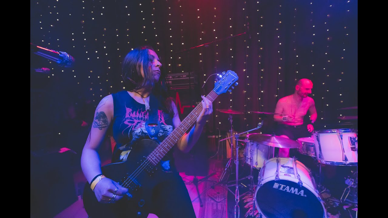Larvae Live At Cafe Carina
