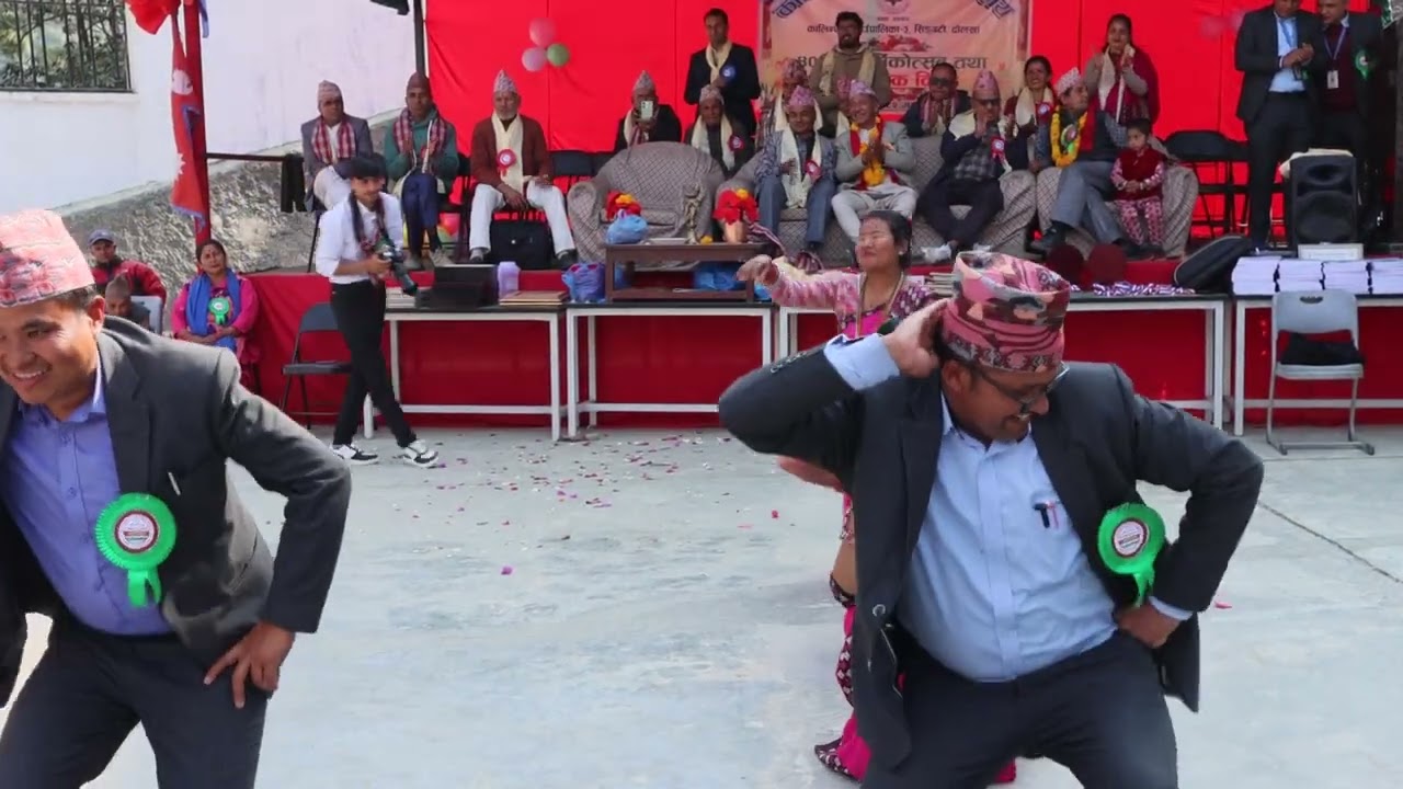 कलिनाग माध्यमिक विद्यालय सिंगटी को ४० औँ वार्षिक उत्सव मा शिक्षक हरु को दमदार प्रस्तुति ।