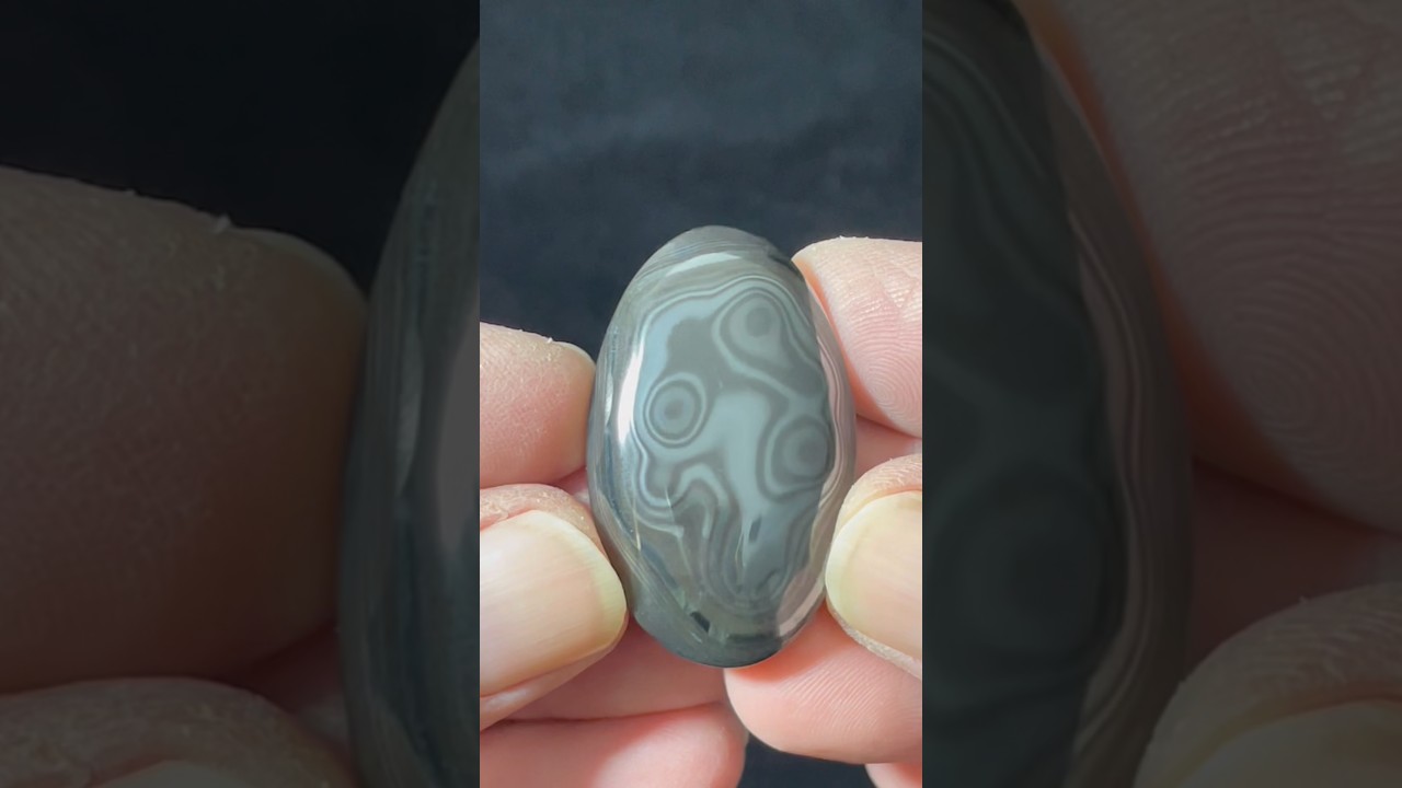 Psilomelane Crown of Silver cabochon
