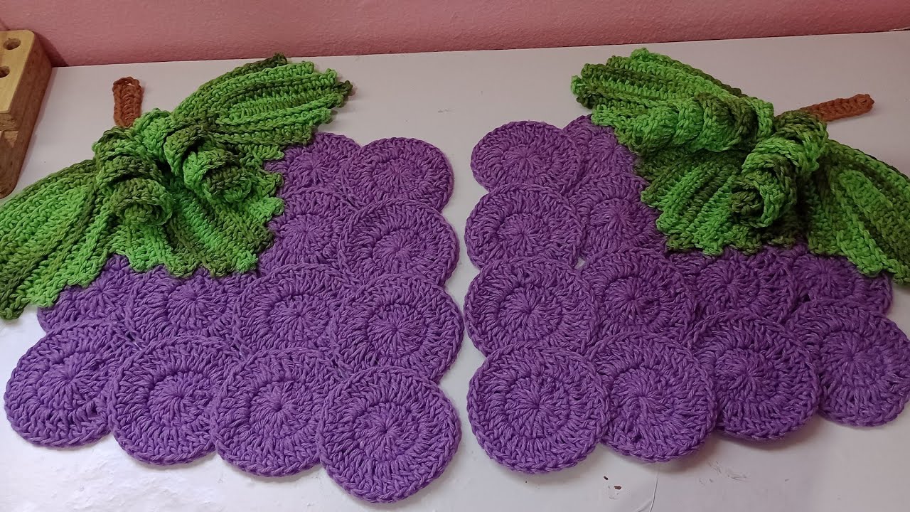 Vídeo aula da uva, folhas e cabinho💜#crochet #crochê