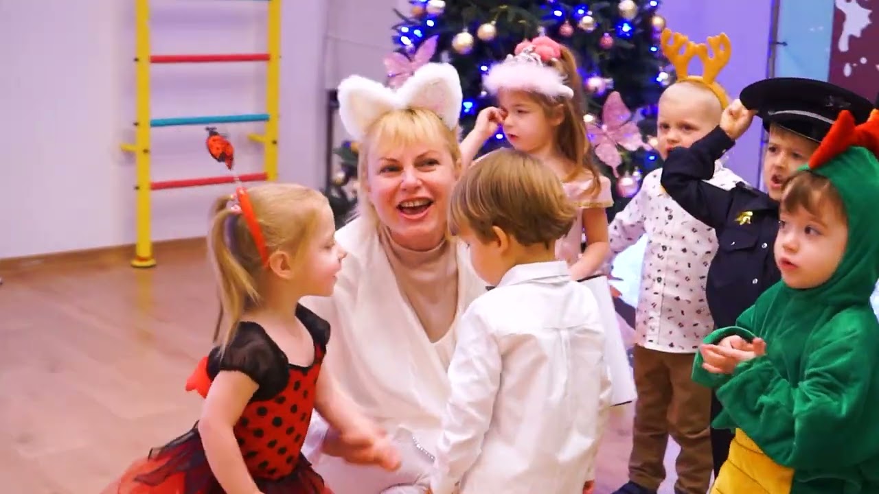 Новогодний утренник в младшей группе сада Shalom baby 24.12.21