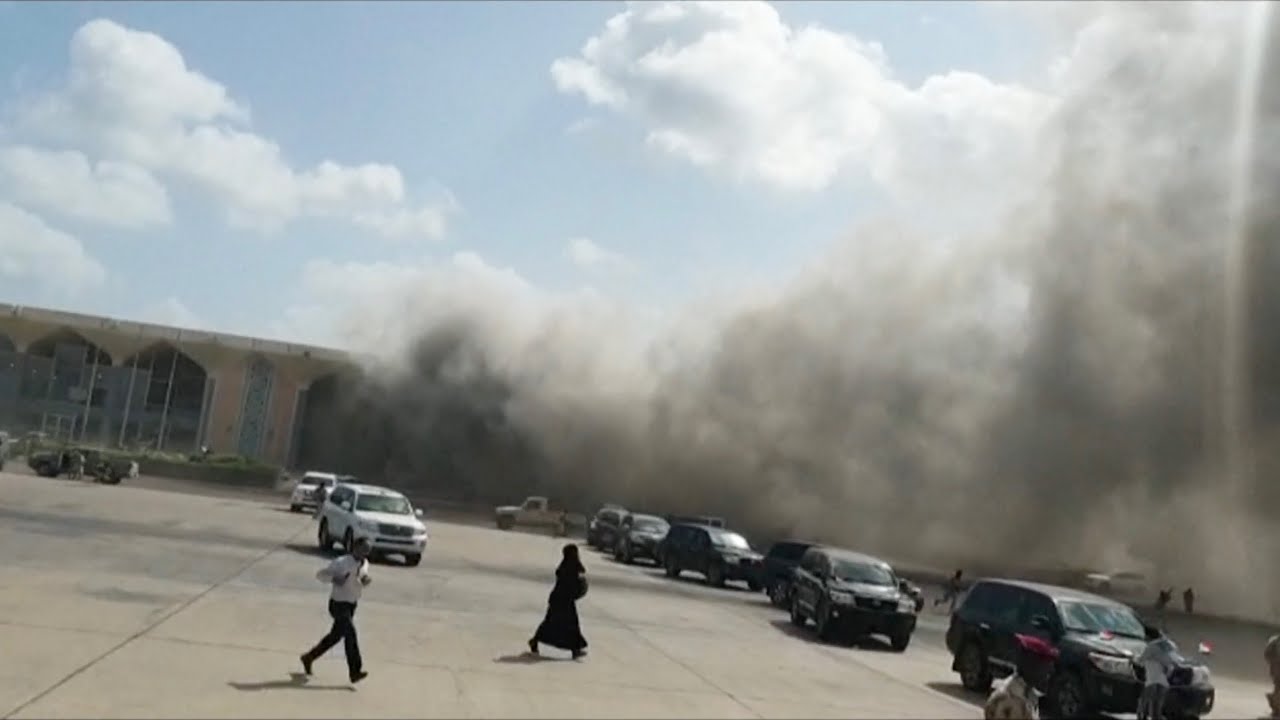 Five killed in Aden airport blasts after new Yemeni government lands