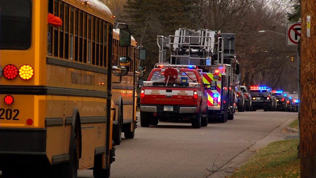 Cooper Football Team Gets Police Escort to U.S. Bank Stadium