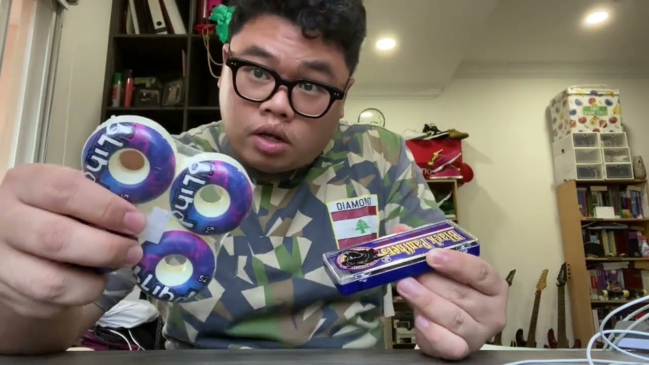 TJGotKicks89 - how to install bearings into skateboard wheels