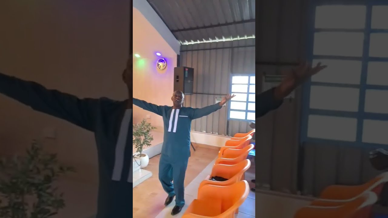 EFC ROYSAMBU  GLORIOUS PRAISES MOMENT .