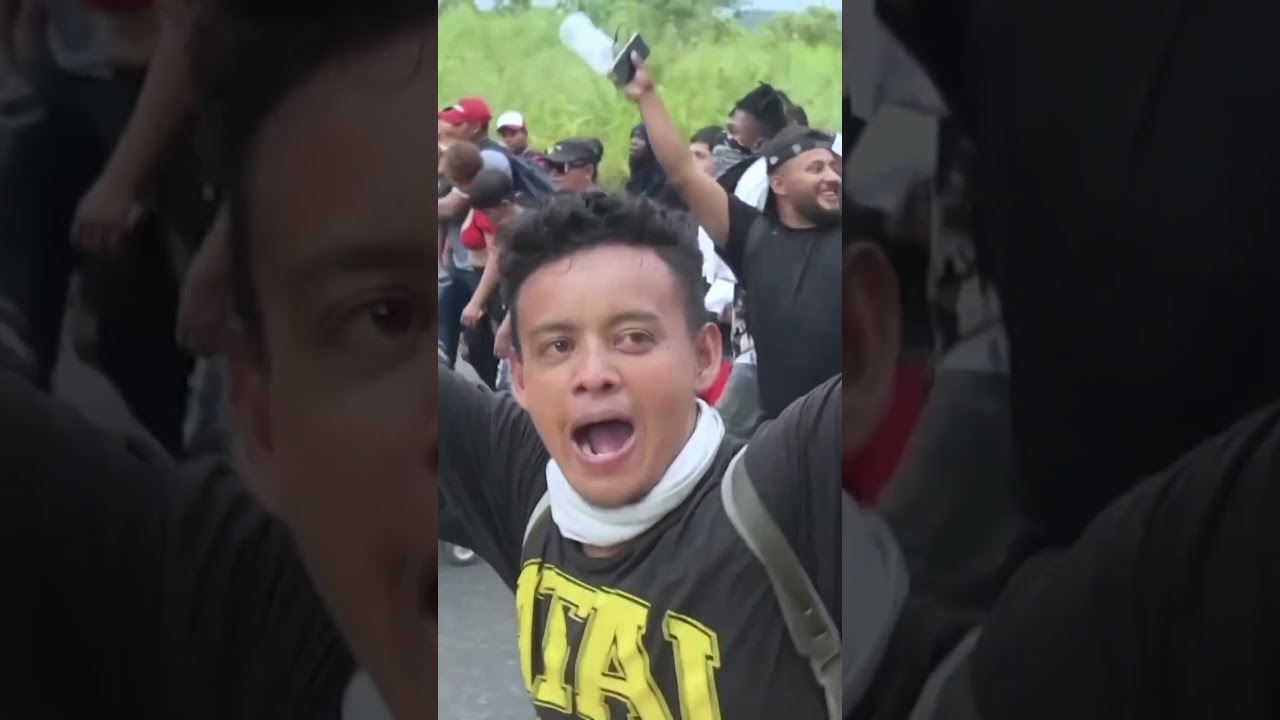 Migrant Caravan Moves Toward Central and Northern Mexico After Months in Immigration Limbo #shorts