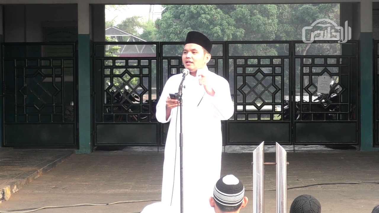 Dahsyat.... Khutbah Idul Fitri yang Menyentuh Hati - Ust. Akhmad Azhari, Lc
