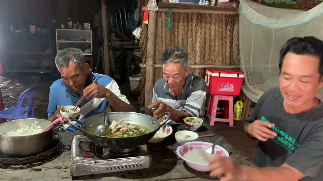 Chài Cá Đối Kho Trái Giác Bữa Cơm Ngày Mưa - TVQT.756