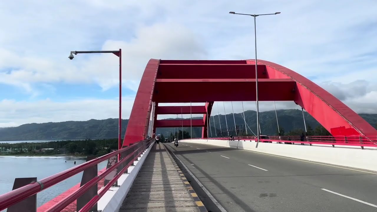 Vlog || Jalan Santai Saat Cfd di Jembatan Merah Jayapura Papua
