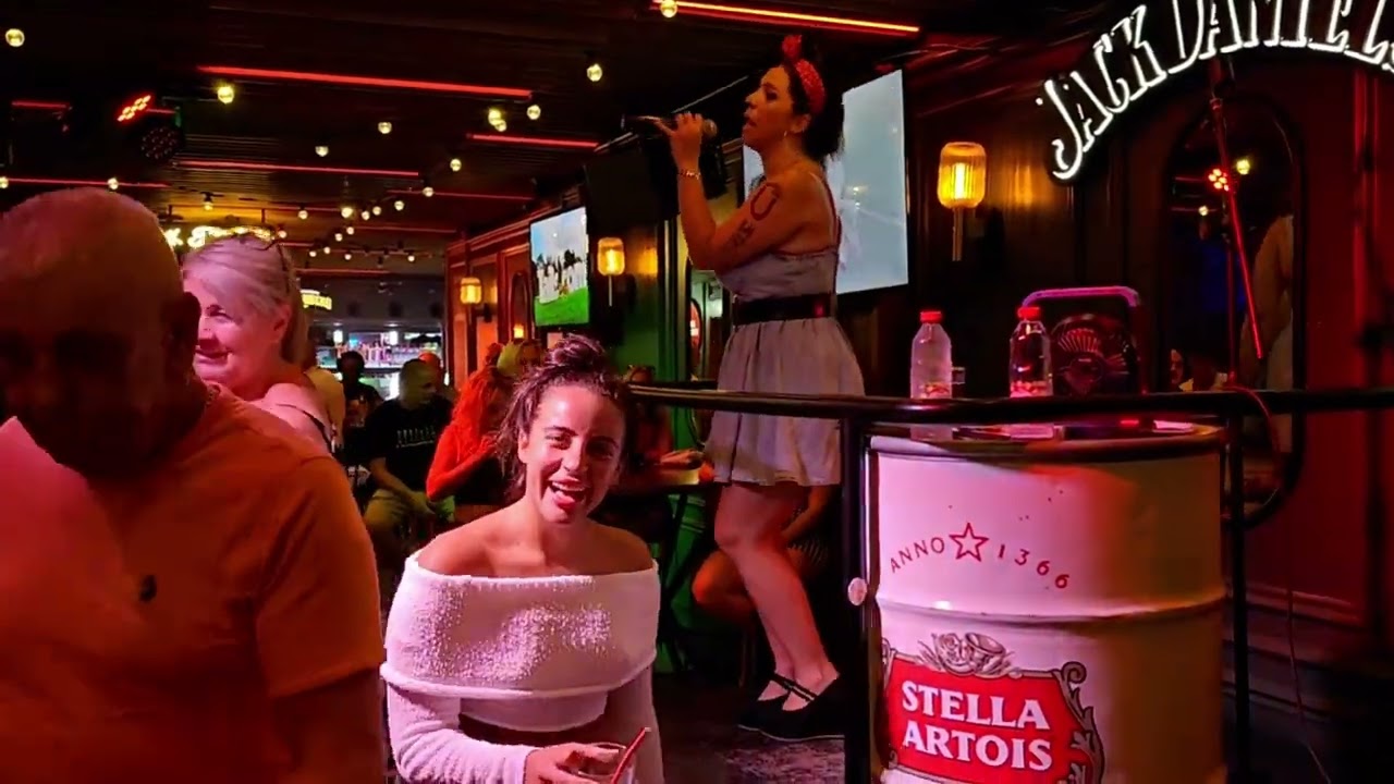 Amy Winehouse Tribute..I know I am not good.. Wild duck Benidorm...4K
