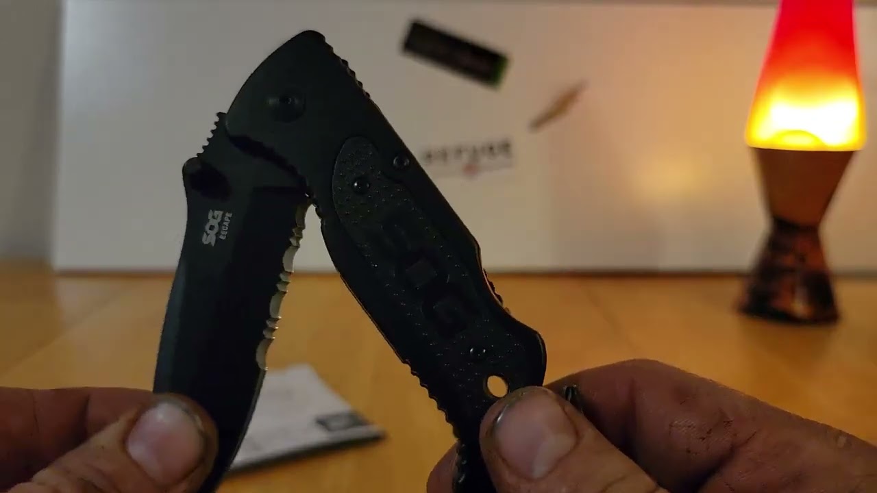 Обзор настольного ножа SOG Escape
