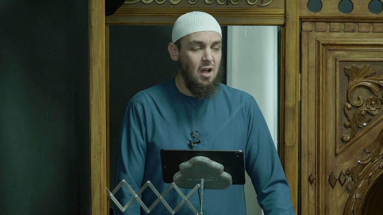 Khutbah: Be Different from the Disbelievers!