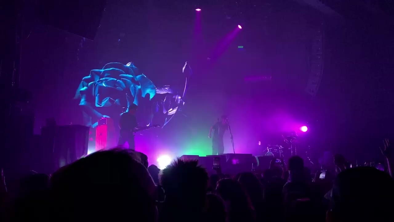 Jane Air - Это любовь (LIVE 20.04.2023)
