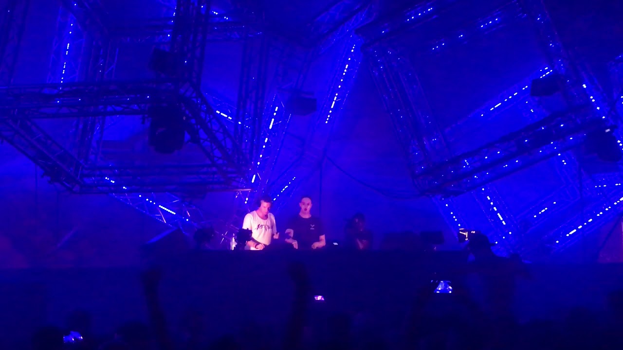 Radical Redemption - The Radical Dome [Q-Base 2017]