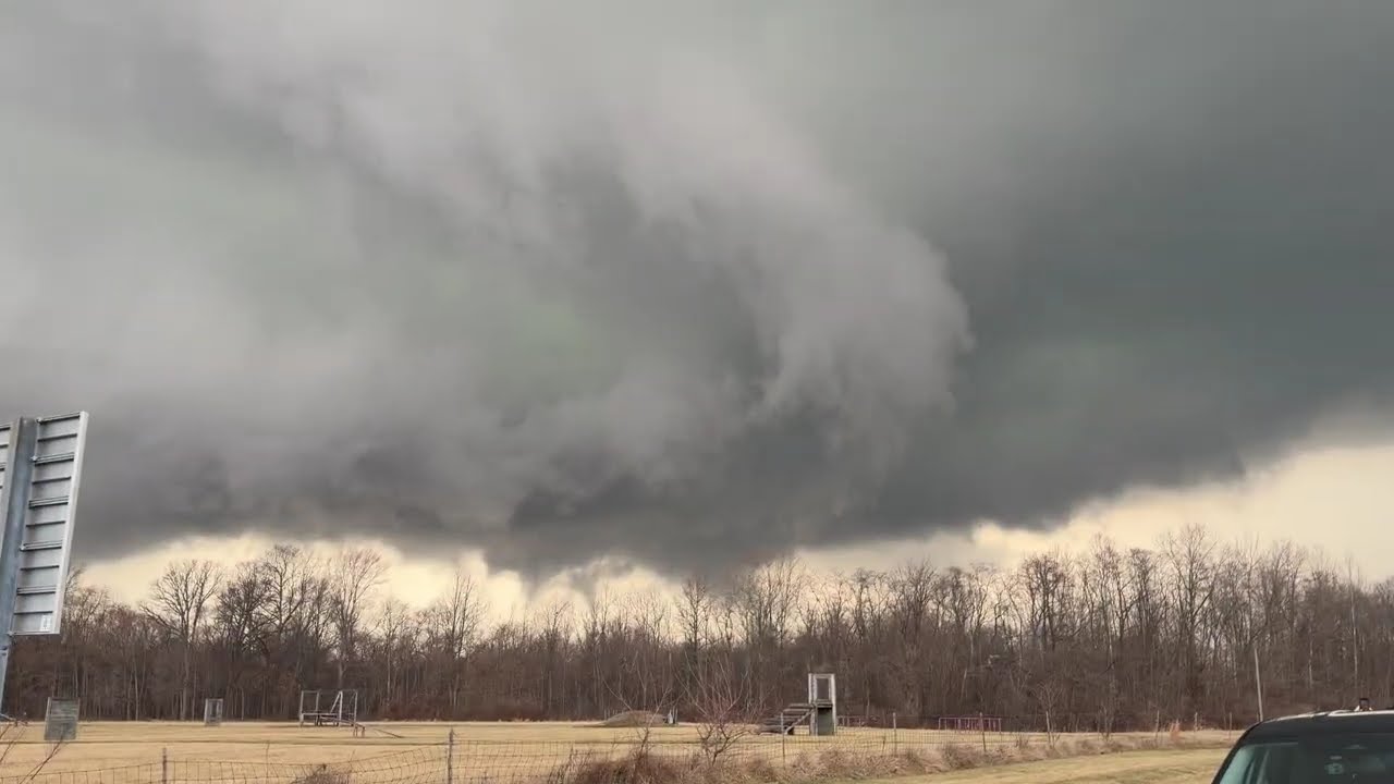 Tornado just north of Carlisle, IN 021926. Near Wabash Valley Correctional Facility. US HWY 41/150