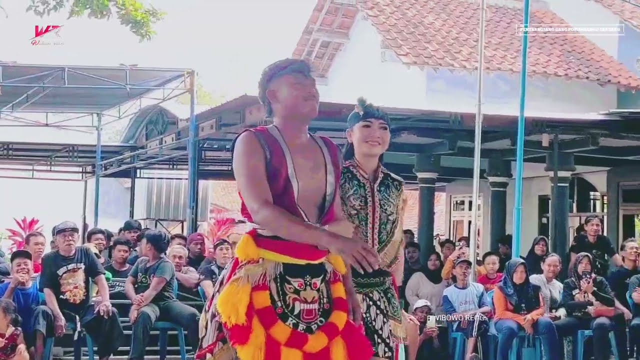 KENTONG MAHARANI BERGANDENGAN ERAT ERAT 