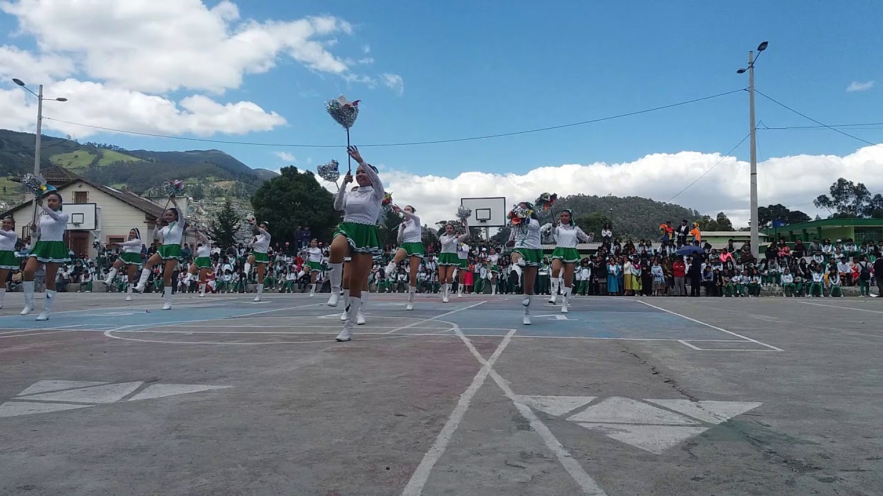 Bastoneras del COLEGIO AMAZONAS💚💚