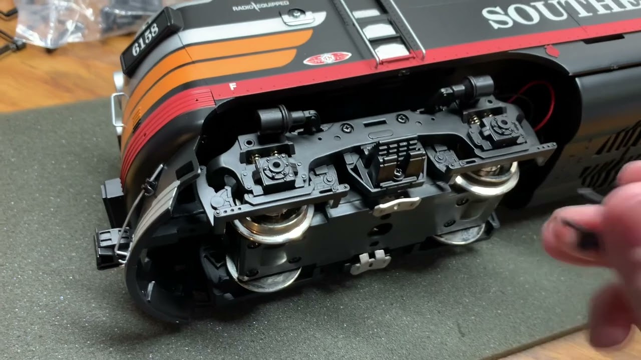USA Trains G Scale F7A+B Unbox… and More!