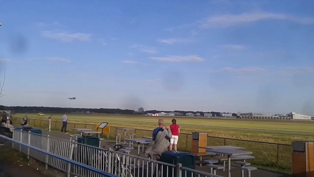 Luchthaven Amsterdam / Amstelveen 15 vliegtuig landingen | van UppiX
