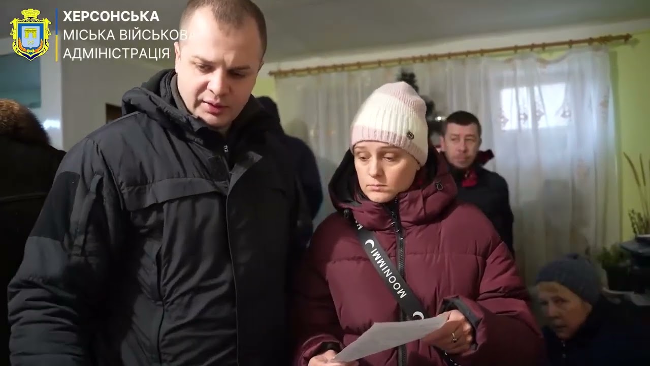 Життя без опалення: херсонцям передали газові обігрівачі