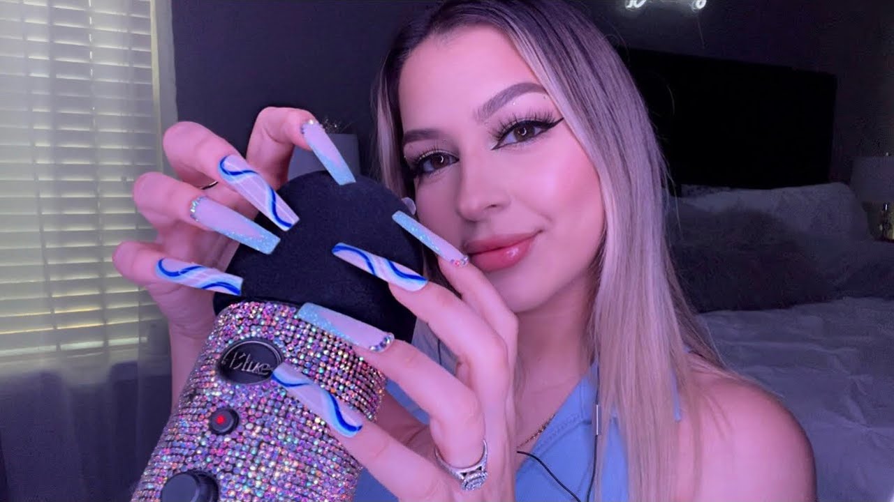 ASMR with long a$$ nails 💅 mic scratching + nail tapping ✨