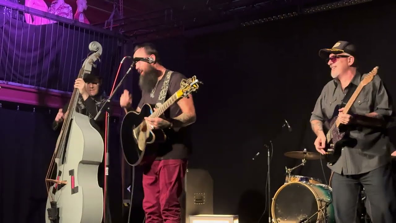 CM Wolf & the Backbones @ EM2, Groningen - october 2024
