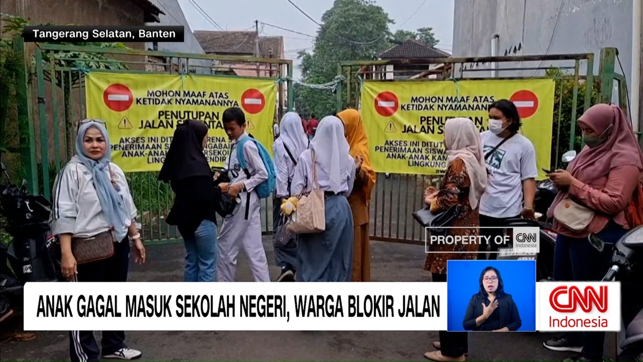 Anak Gagal Masuk Sekolah Negeri, Warga Blokir Jalan
