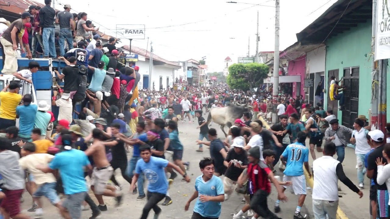 Masaya vive con adrenalina el tope de toros