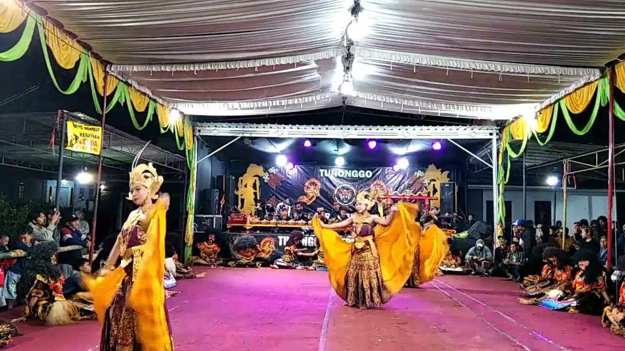 kuda lumping massal TSB turonggo satrio budoyo mantap #jaranan #tsb #kudalumpingmassal #kudalumping
