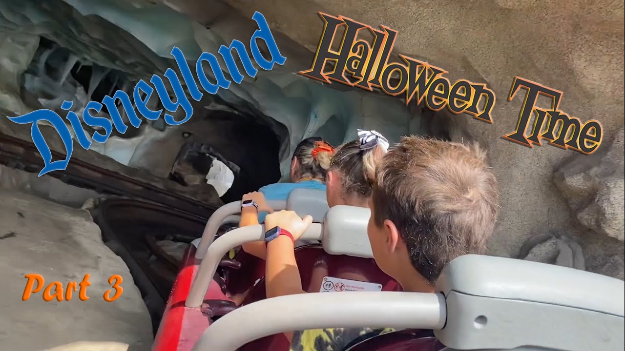 DISNEYLAND HALLOWEEN Part 3 - Pirates of the Caribbean, Indiana Jones & More!