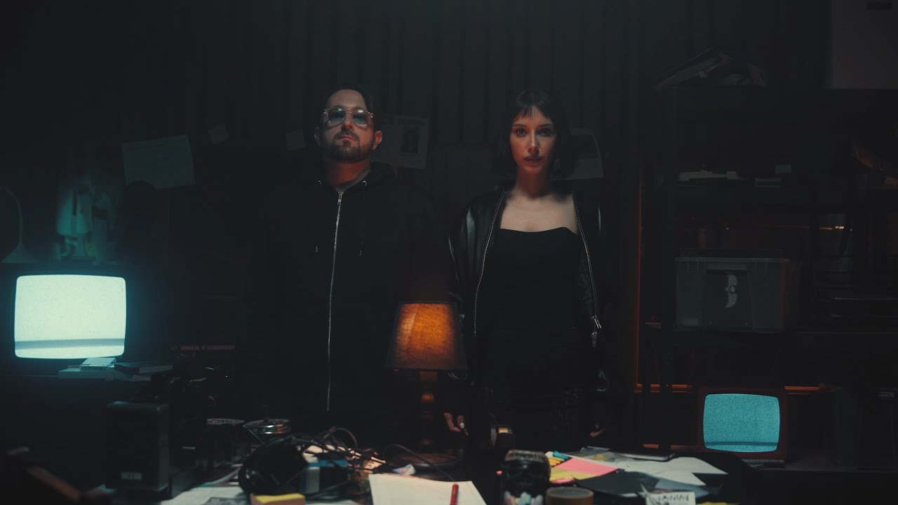 Ania Leon x Kopera - Bonnie & Clyde feat. Kukon (Official Visualizer)