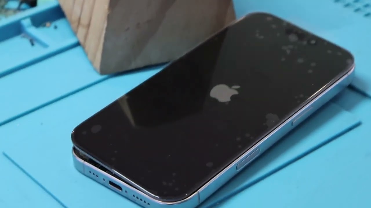 iPhone 16 Pro Screen Replacement | @mobitouch