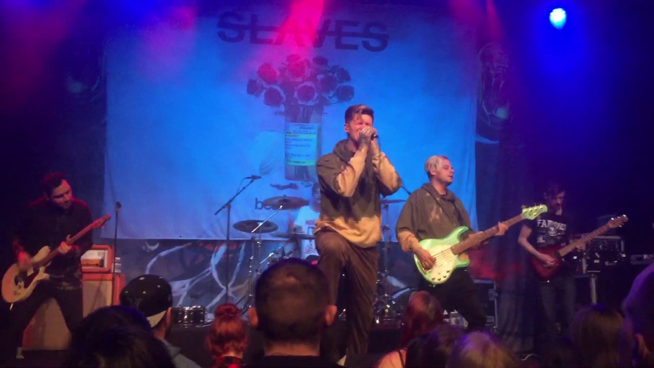 Slaves - True Colors [LIVE at Dynamo, NL]