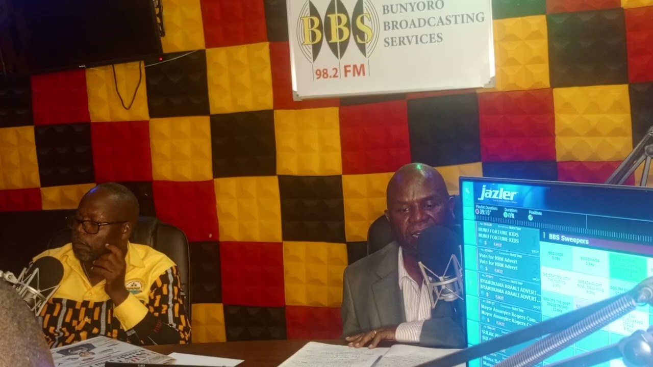 Hon Ernest Kiiza Apuuli supporting norm presidential candidate yk Museveni, and all nrm flag bearers